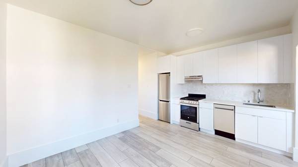 2BR/2BA Apartment · San Francisco photo 2