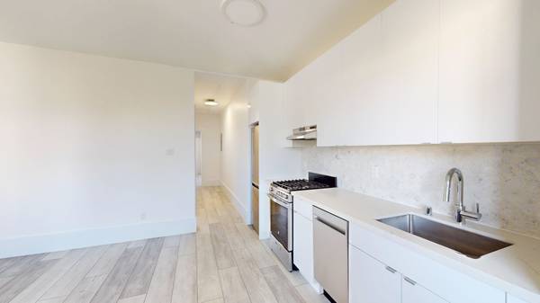 2BR/2BA Apartment · San Francisco photo 3