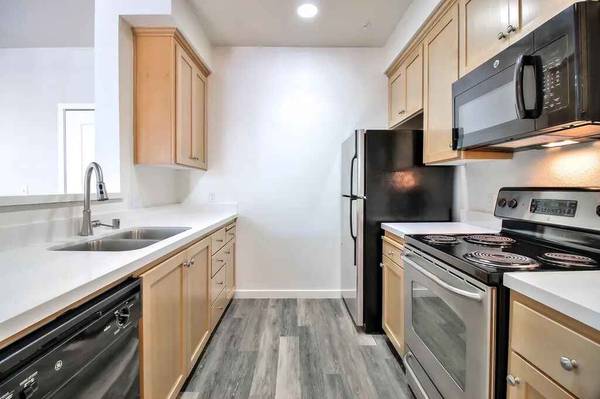 Buckingham Place Apartments photo 3