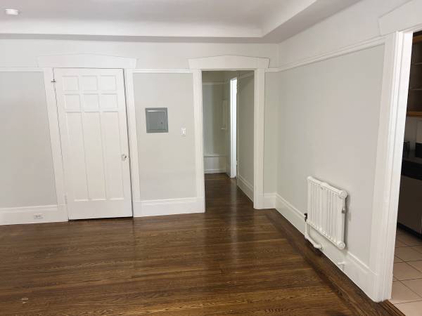 704 Bush St photo 3