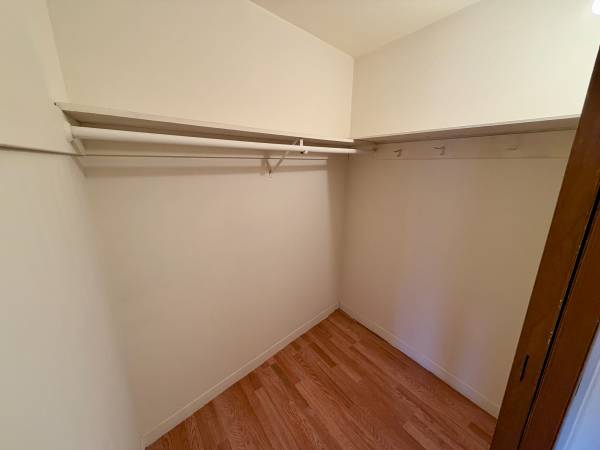 0BR/1BA Apartment · Larkspur photo 5