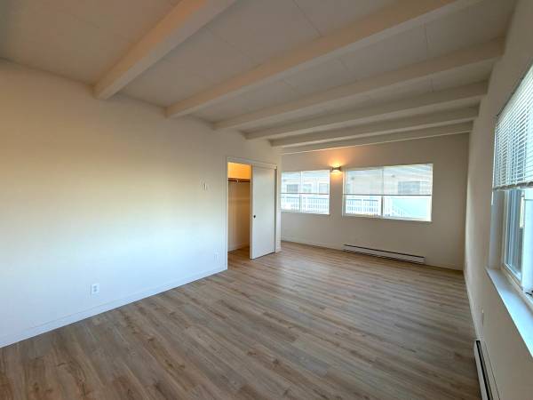 1BR/1BA Apartment · Larkspur photo 3