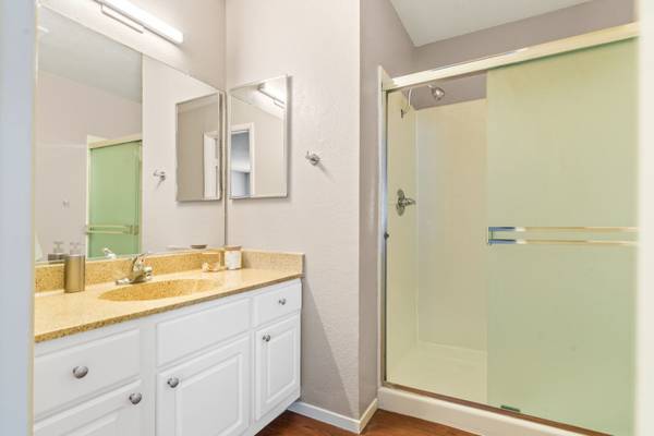 1BR/1BA Apartment on South Bascom Avenue · Campbell photo 5