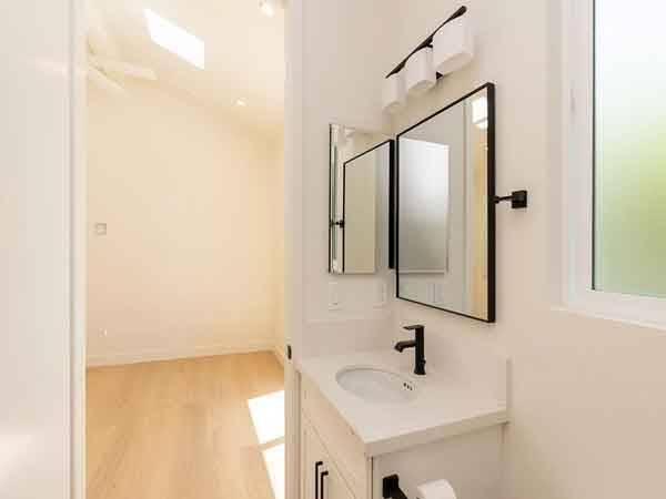 1BR/1BA Apartment · San Francisco photo 4
