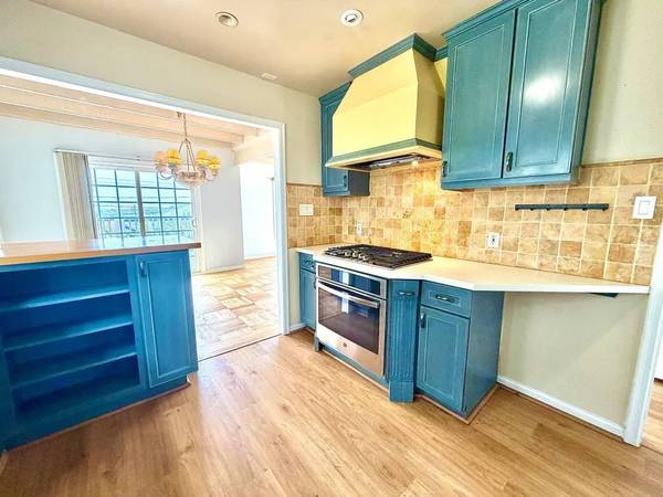 3BR/2BA Single Family House on Crestline Ave · Daly City photo 4