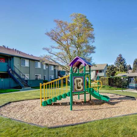 Apartments on Paseo Padre Pkwy · Fremont photo 3