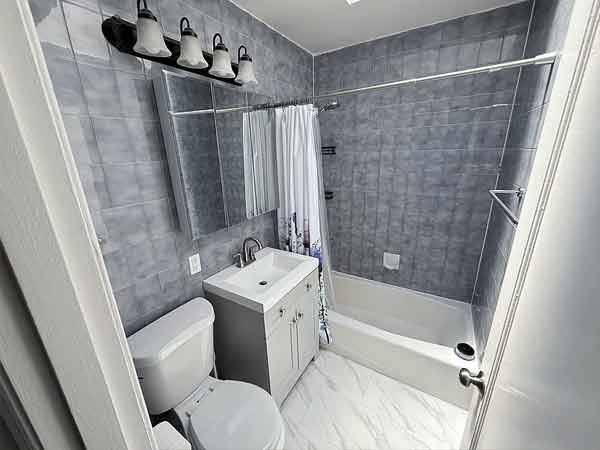 1BR/1BA Duplex on Ash St · Yonkers photo 5