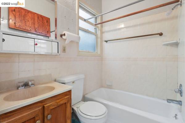 1BR/1BA Other on Hyde St · San Francisco photo 4