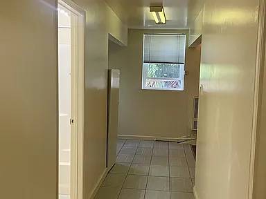 1BR/1BA Single Family House on Robey Dr · San Leandro photo 2