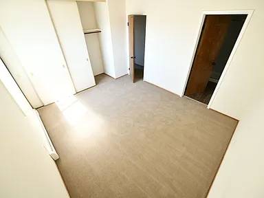 Thornton Manor Apartments photo 4