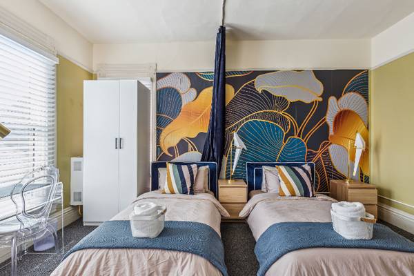 2BR/2BA Apartment on Fulton St. · Berkeley photo 3