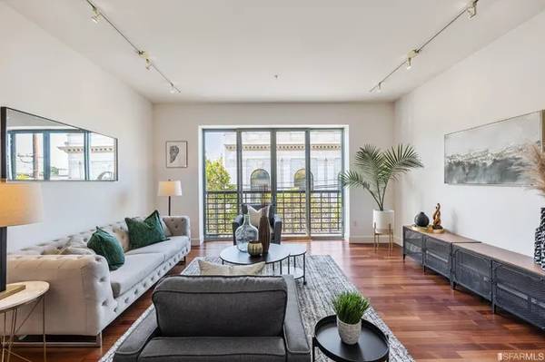 2BR/2BA Condo on Clement St · San Francisco photo 3