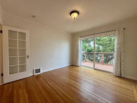 2BR/1BA Single Family House on Rockdale Dr · San Francisco photo 5