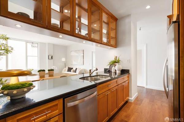 1BR/1BA Apartment · San Francisco photo 5
