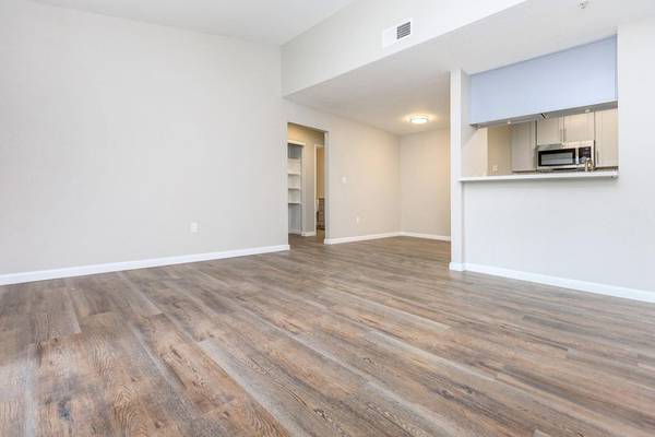 1BR/1BA Apartment · Santa Clara photo 3