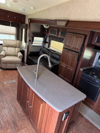 1BR/1BA Apartment · Vallejo photo 2