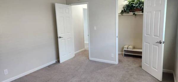 1BR/1BA Apartment on Main St · Santa Clara photo 2
