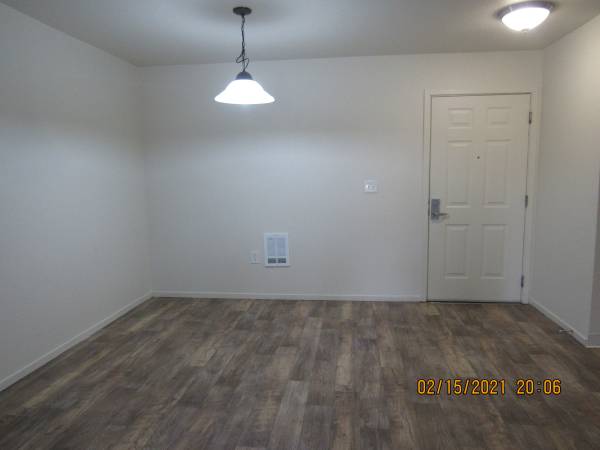 BRANHAM LANE APTS photo 4