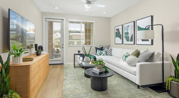 Apartments on E Arnaudo Blvd · Tracy photo 3