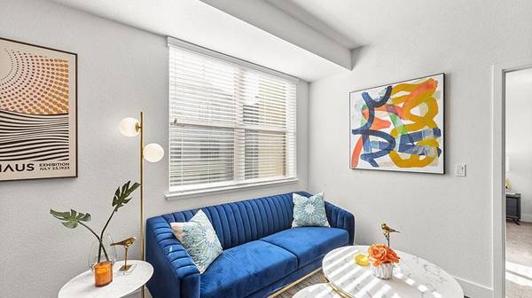 2BR/2BA Apartment on El Camino Real · Santa Clara photo 5