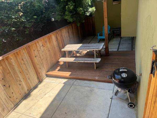 1BR/1BA Apartment on E. 28th St. B · Oakland photo 3