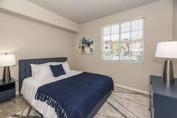 1BR/1BA Apartment on Valle Vista Ave · Vallejo photo 5