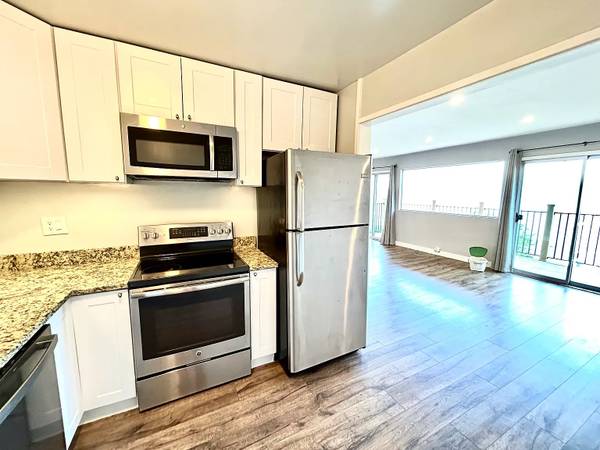 2BR/2BA Apartment on Union St · San Francisco photo 3