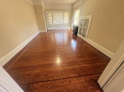 2BR/1BA Apartment · Oakland photo 4