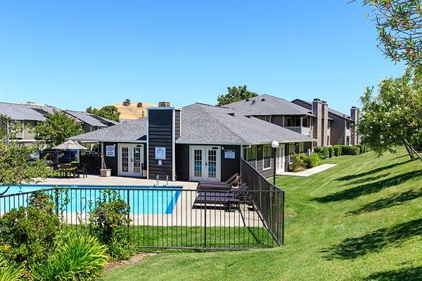 Apartments on Hilborn Rd · Fairfield