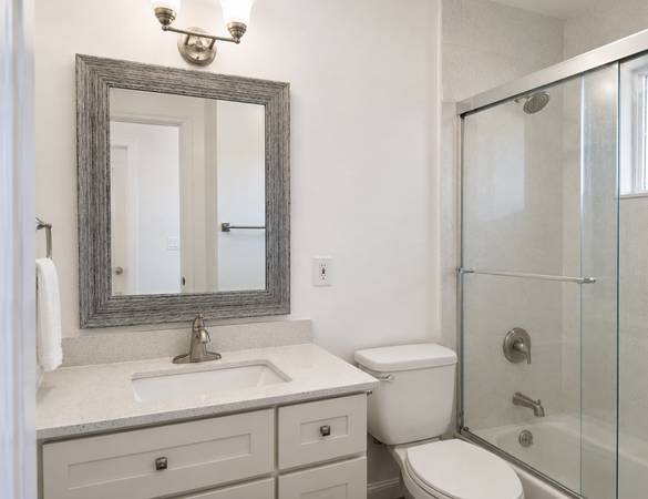 1BR/1BA Apartment · Novato photo 3