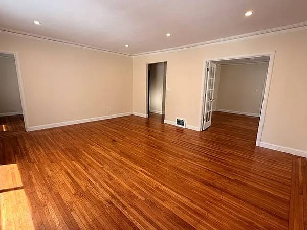3BR/2BA Apartment · San Francisco photo 2