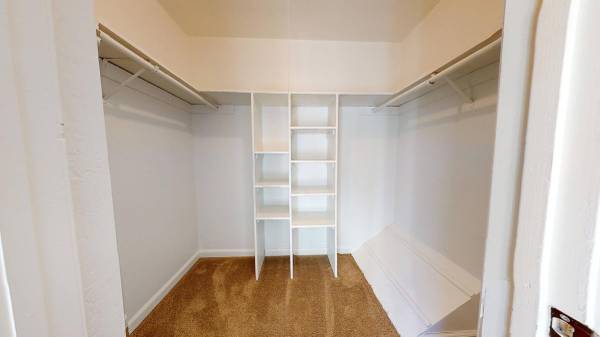 2BR/2BA Townhouse on Fairgrounds Drive · Vallejo photo 5