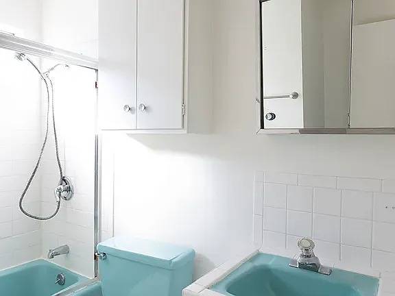 2BR/1BA Apartment · San Francisco photo 5