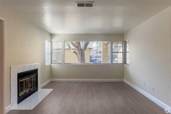 2BR/2BA Apartment on Blossom Gardens Circle · San Jose photo 4