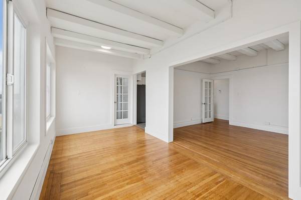 4BR/2BA Flat on 20th Ave · San Francisco photo 4