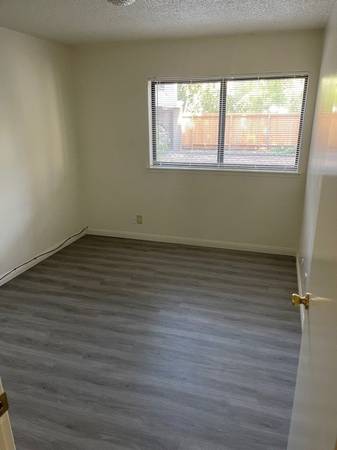 2BR/1BA Apartment on Delaware Street · Berkeley photo 5