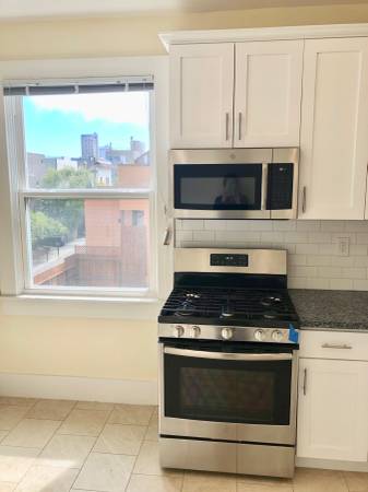 1BR/1BA Apartment · San Francisco photo 2