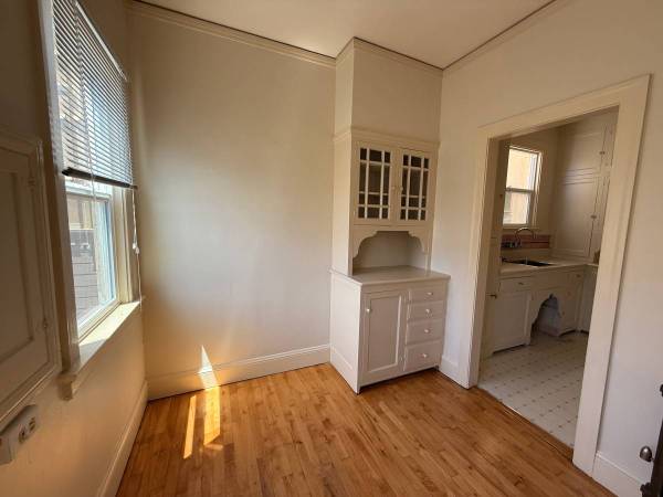 0BR/1BA Apartment on Durant Ave · Berkeley photo 5