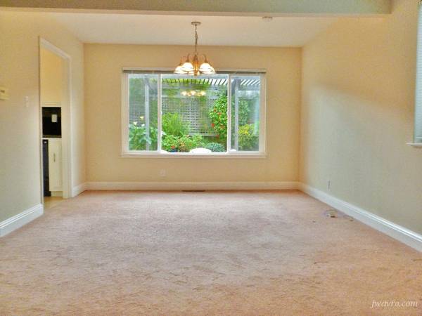 2BR/2BA Townhouse · San Mateo photo 3