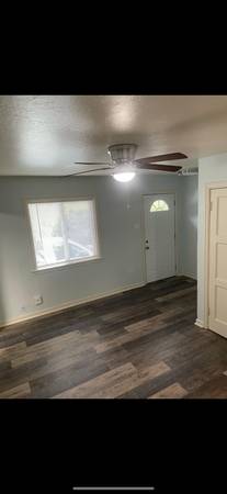 1BR/1BA Apartment · Petaluma photo 2