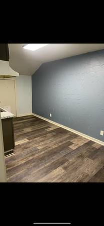 1BR/1BA Apartment · Petaluma photo 3