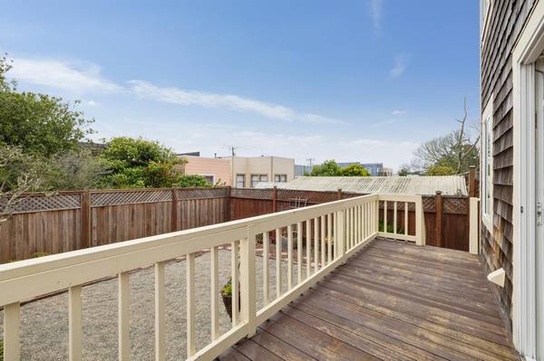 2BR/1BA Apartment on 20th Ave · San Francisco photo 2