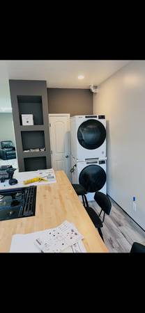 1BR/1BA Flat on Gourmet Alley · Gilroy photo 5