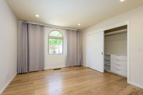 4BR/4BA Single Family House on Windimer Drive · Los Altos photo 5