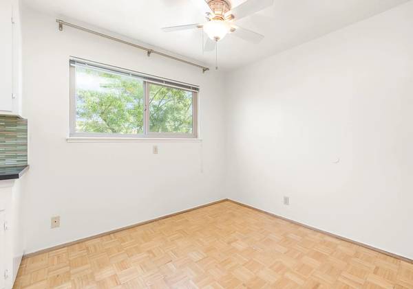 2BR/1BA Apartment on Buena Vista Ave · Alameda photo 4
