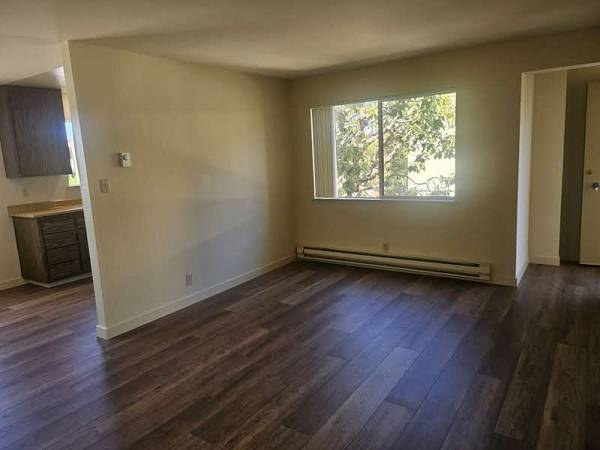 1BR/1BA Duplex on Hainline Rd · Aptos photo 3