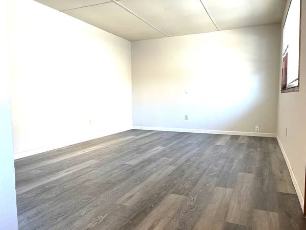 1BR/1BA Apartment on 9th St · Berkeley photo 2