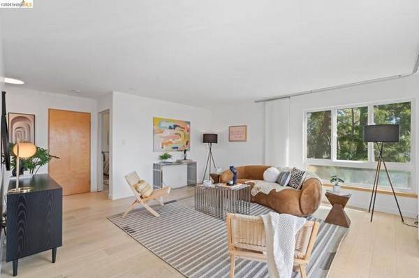 1BR/1BA Condo · San Mateo photo 2