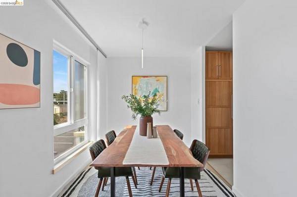1BR/1BA Condo · San Mateo photo 3