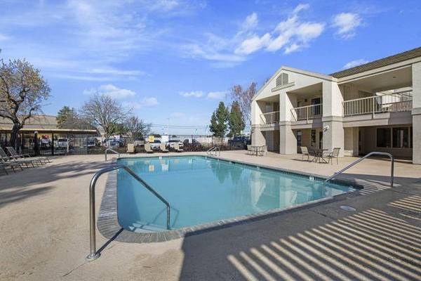 1BR/1BA Apartment on Wilbur Avenue · Antioch photo 2